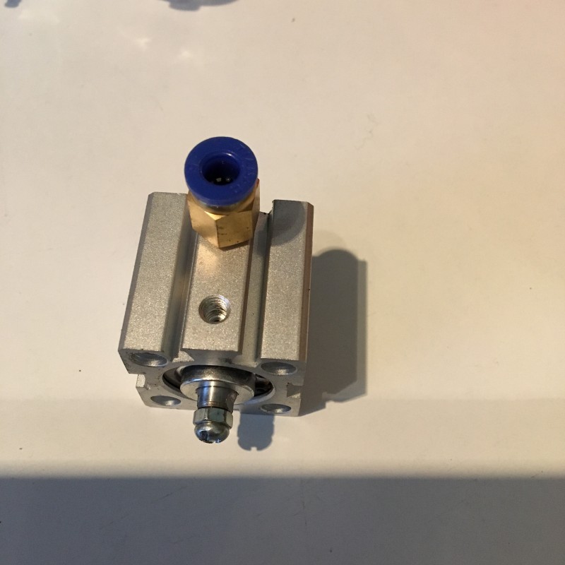 Pneumatic safety lock relaese CSM SDA 20X15